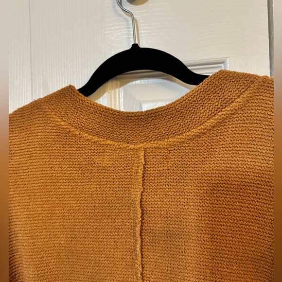 FREE PEOPLE / BEACH HAPPY PULL OVER - Picture 7 of 7